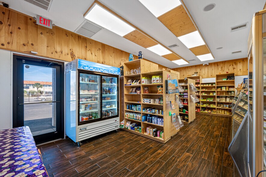 More Photos Of 1995 E Bay Dr, Largo Restaurant For Sale