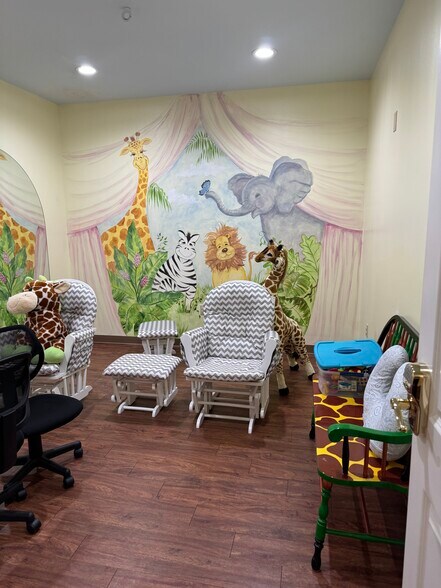 More Photos Of 620 N Wymore Rd, Maitland Office For Sale