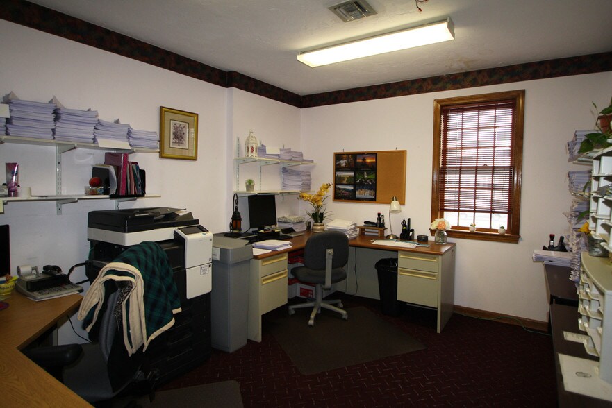 More Photos Of 2527 Cranberry Hwy, Wareham Office For Sale