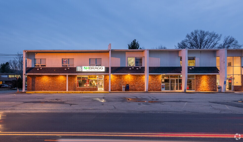 More Photos Of 853 Main St, Tewksbury General Retail For Lease