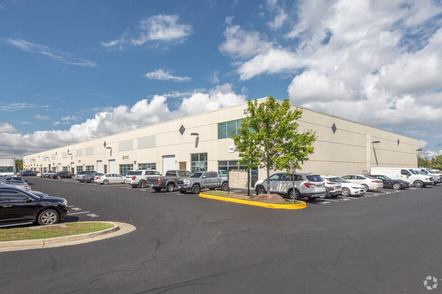 Primary Photo Of 23585 Overland Dr, Sterling Warehouse For Lease