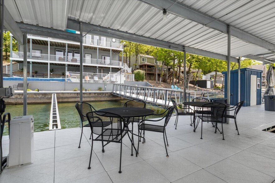 More Photos Of 415 Gardenia Cir, Sunrise Beach Hospitality For Sale