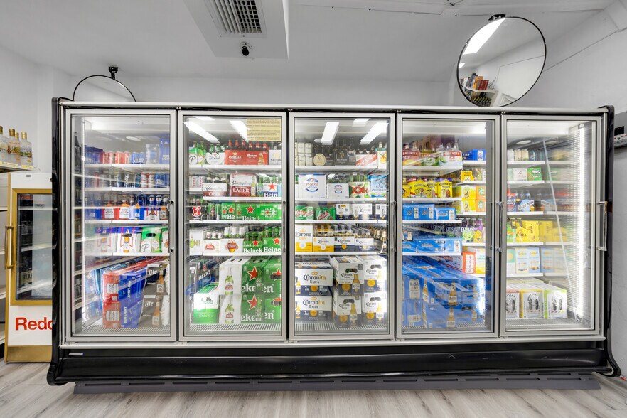 More Photos Of 2597 SW 37th Ave, Miami Storefront Retail Residential For Sale