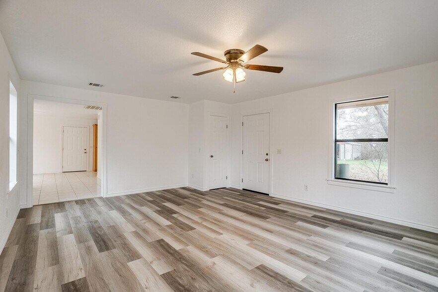 More Photos Of 4011 US-67, Cleburne Land For Sale