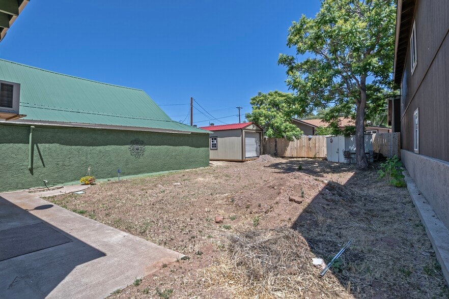 More Photos Of 520 W Main St, Payson Storefront Retail Residential For Sale