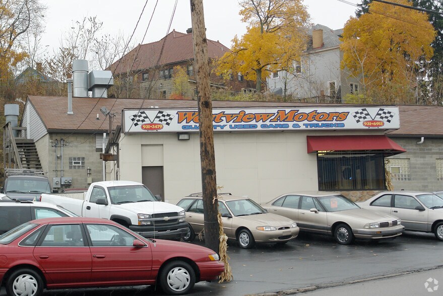 Primary Photo Of 186 Perry Hwy, Pittsburgh Auto Dealership For Sale