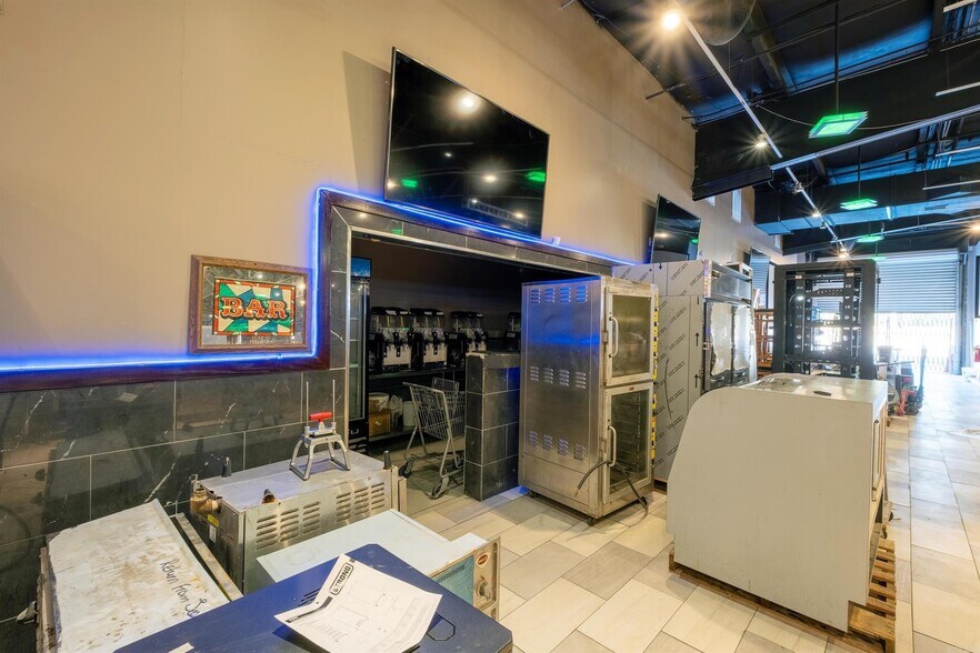 More Photos Of 8624 I 30, Little Rock Restaurant For Sale