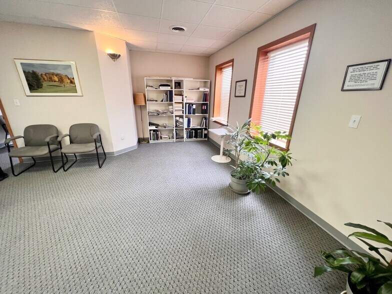 More Photos Of 1980 Pa-54 Hwy, Montgomery Office For Sale