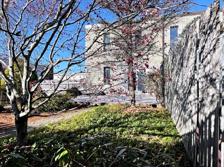 More Photos Of 58 Concord St, North Reading Office For Lease