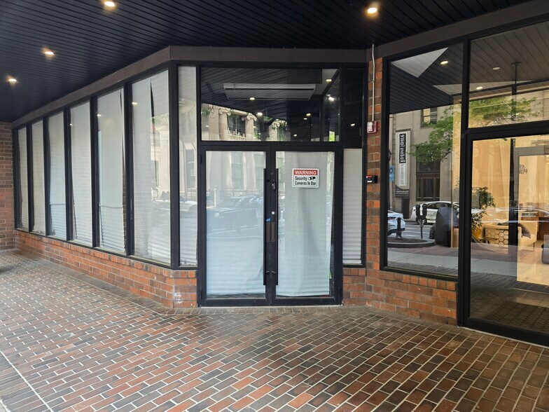 More Photos Of 913 N Market St, Wilmington Apartments For Lease