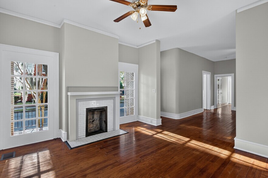More Photos Of 923 E Park Ave, Savannah Apartments For Sale