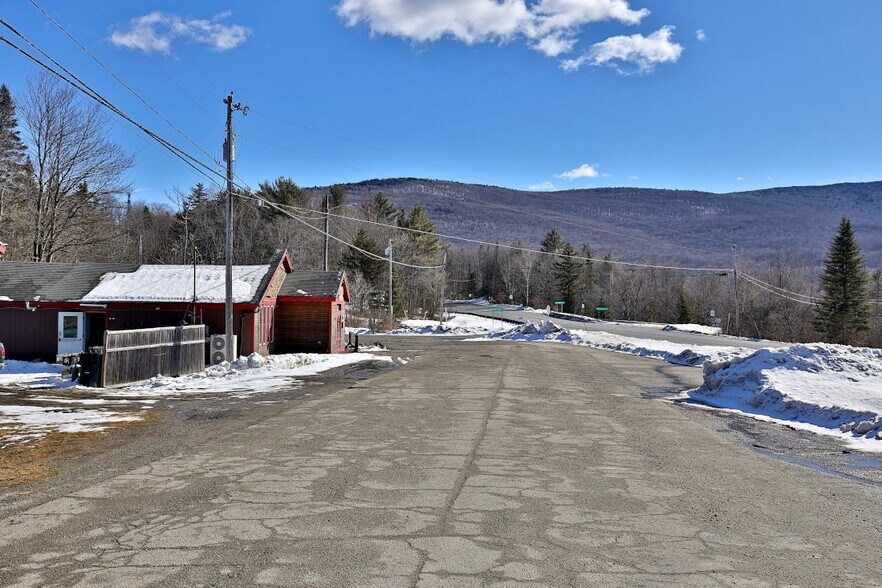 More Photos Of 3621 Vt-103, Mount Holly Restaurant For Sale