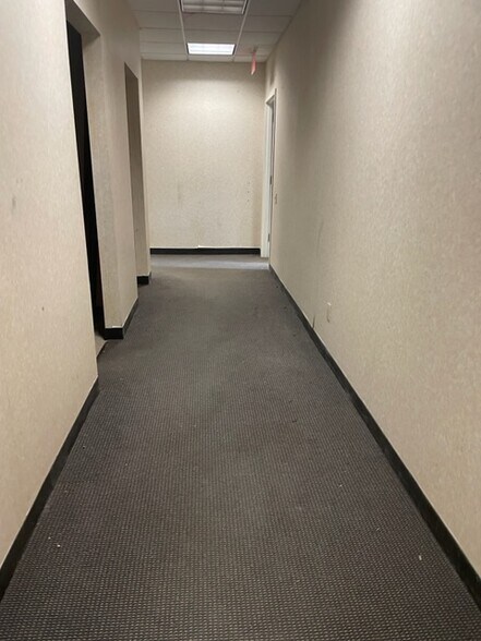 More Photos Of 3770 E Tremont Ave, Bronx Storefront Retail Office For Lease