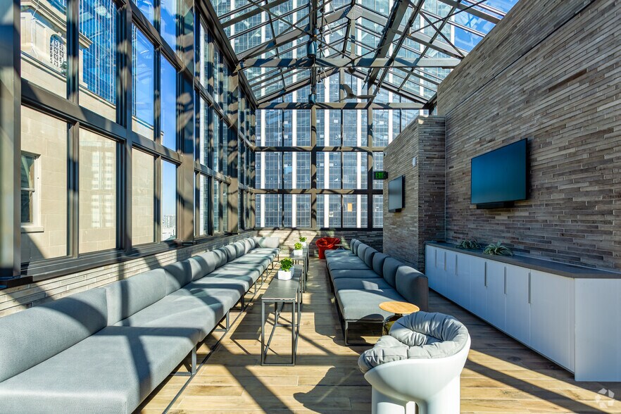 More Photos Of 1309 Main St, Dallas Multifamily For Sale