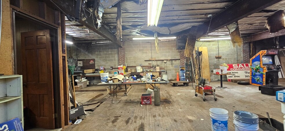 More Photos Of 9 E 44th St, Wilmington Office Residential For Sale