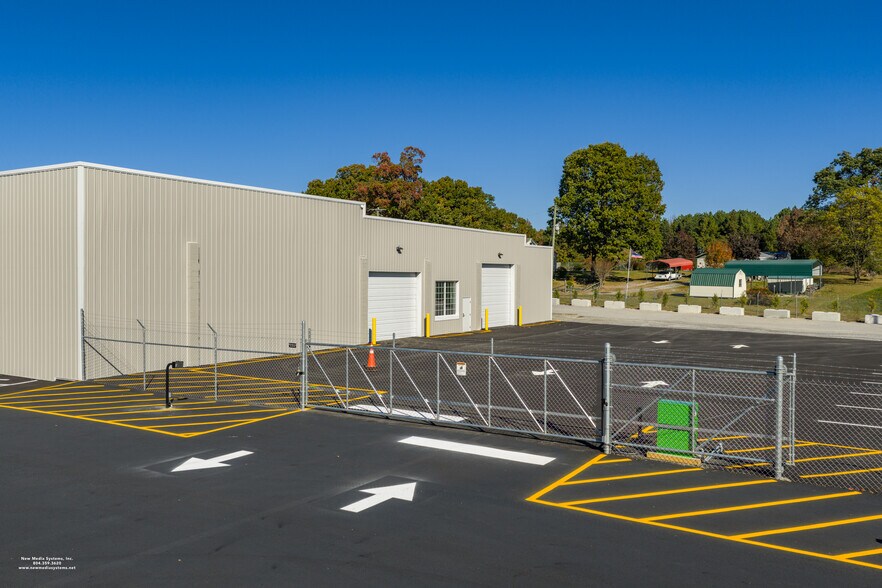 More Photos Of 1918 W Virginia Ave, Crewe Warehouse For Lease