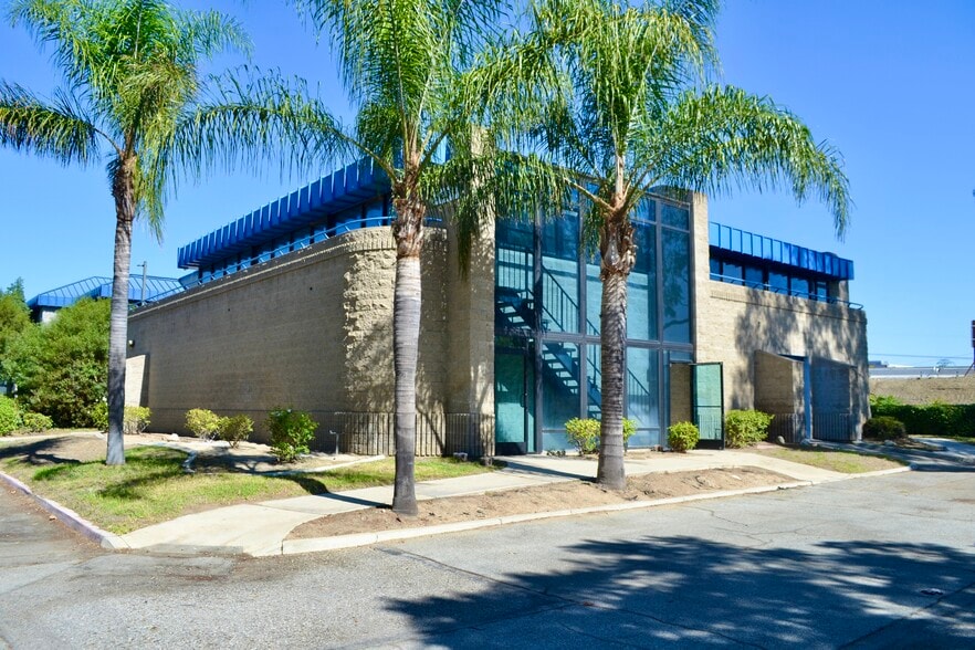 More Photos Of 9233 Charles Smith Ave, Rancho Cucamonga Flex For Lease