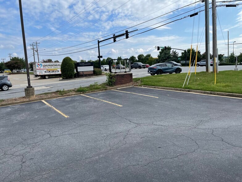 More Photos Of 3277 Lawrenceville Suwanee Rd, Suwanee Fast Food For Lease