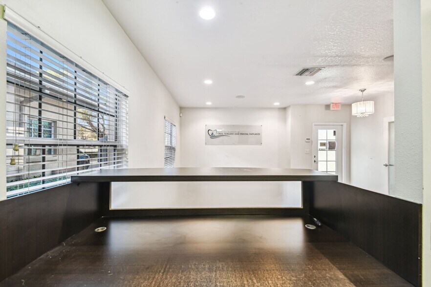 More Photos Of 7720 W Waters Ave, Tampa Office For Lease