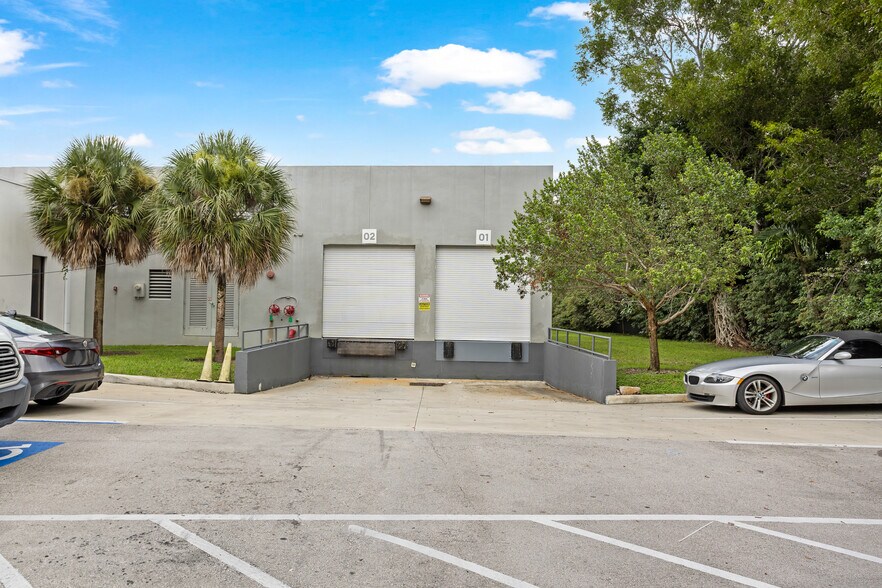 More Photos Of 2775 NW 63rd Ct, Fort Lauderdale Industrial For Sale