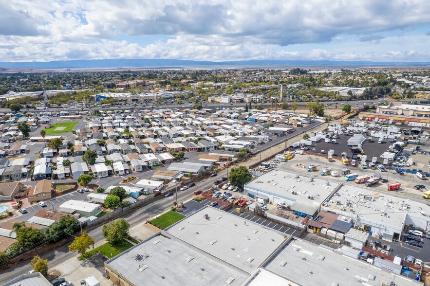 More Photos Of 2505 Amaral Ct, Hayward Warehouse For Sale