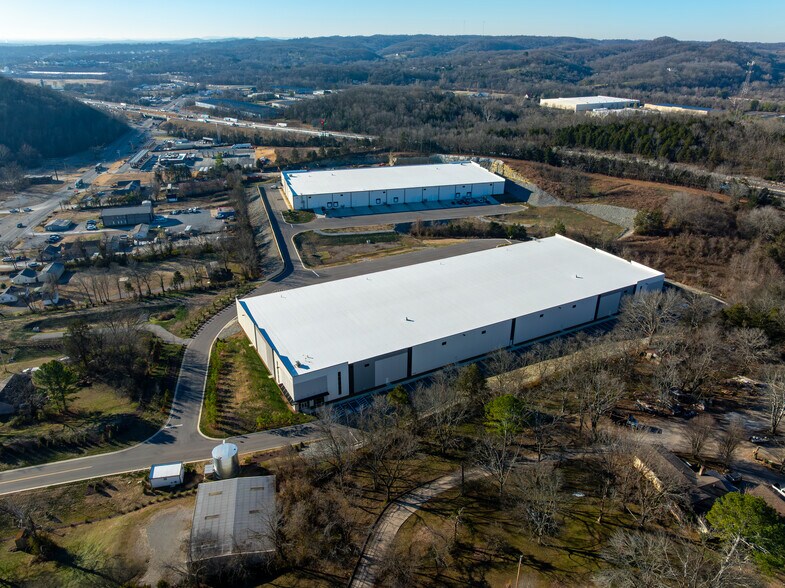 Primary Photo Of 1028 Louisville Hwy, Goodlettsville Unknown For Lease