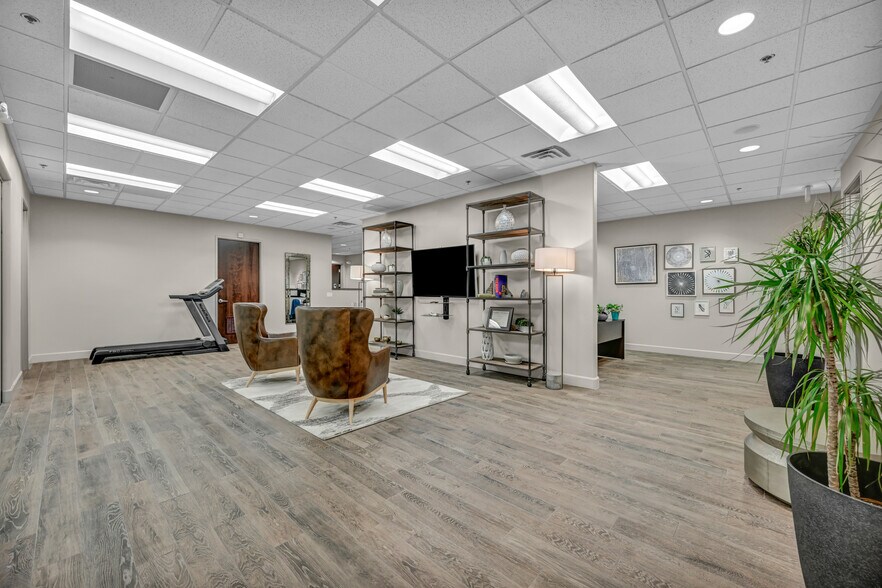 More Photos Of 2900 W Horizon Ridge Pky, Henderson Medical For Sale