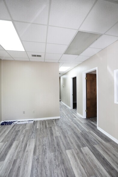 More Photos Of 4424 NW 13th St, Gainesville Unknown For Lease