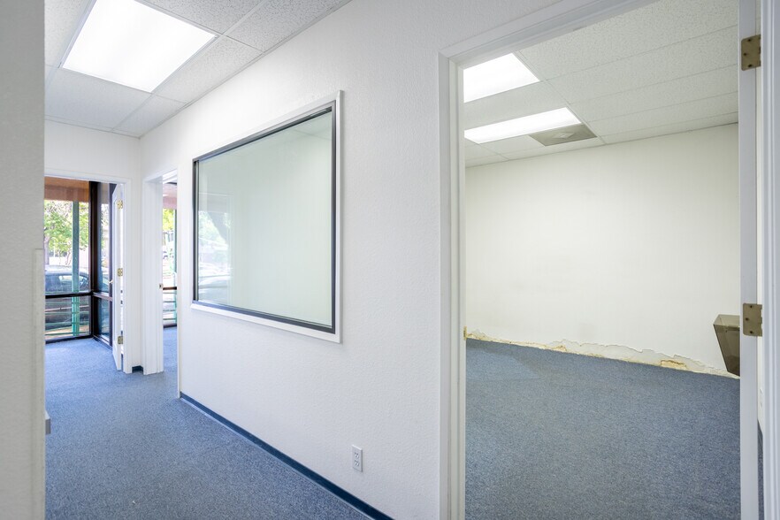 More Photos Of 1455 South St, Redding Flex For Sale