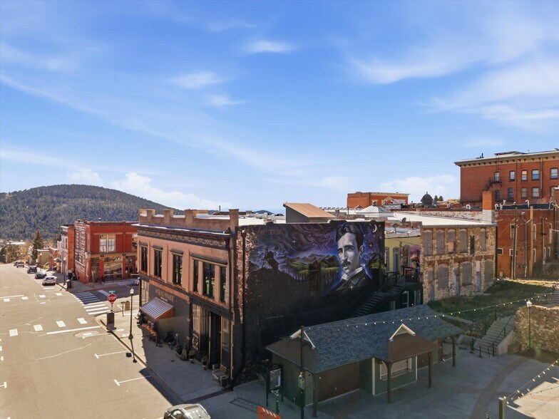 More Photos Of 301 Victor Ave, Victor Hotel For Sale