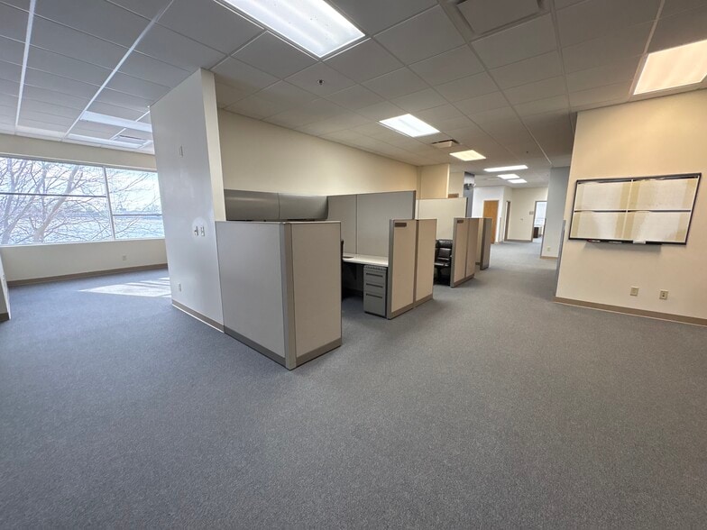 More Photos Of 3589 Sagamore Pky, Lafayette Office For Lease