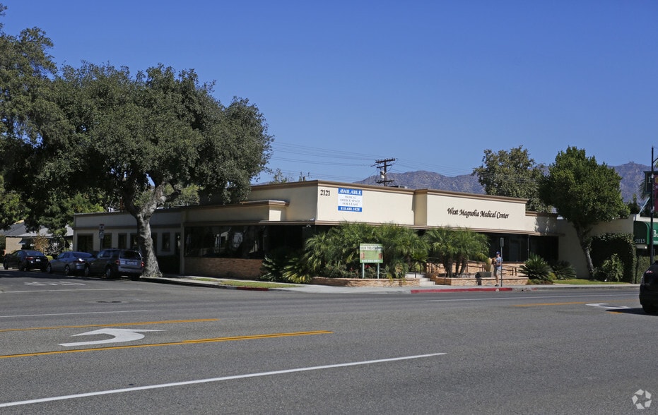 Primary Photo Of 2121 W Magnolia Blvd, Burbank Medical For Lease