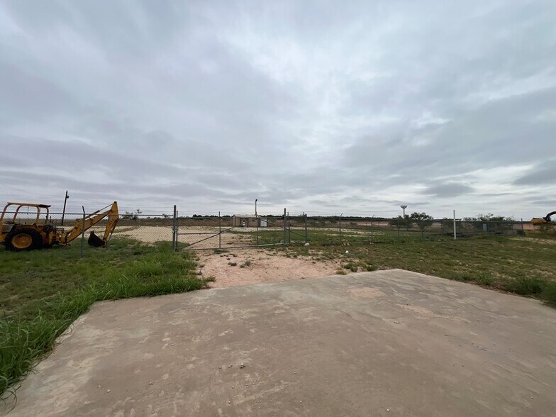 More Photos Of 1301 Baze Way, Snyder Land For Sale