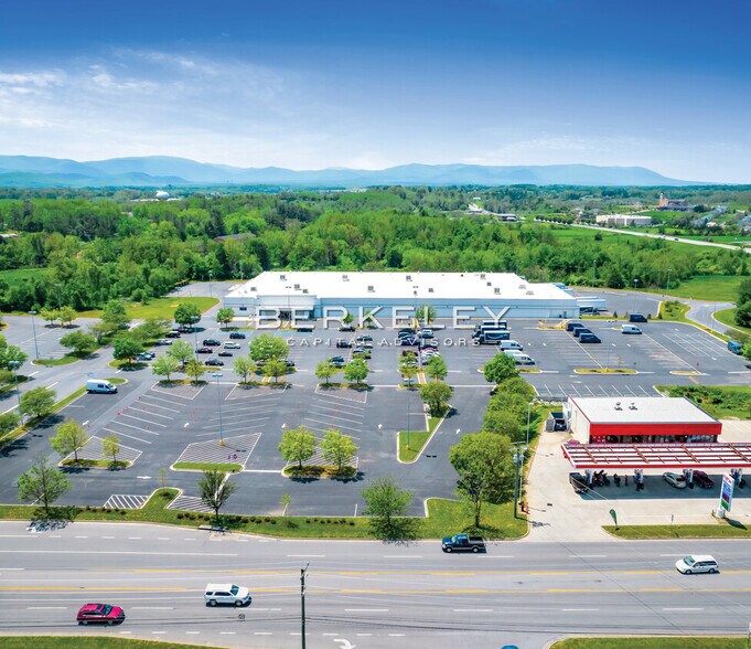 More Photos Of 2712 W Main St, Waynesboro Distribution For Sale