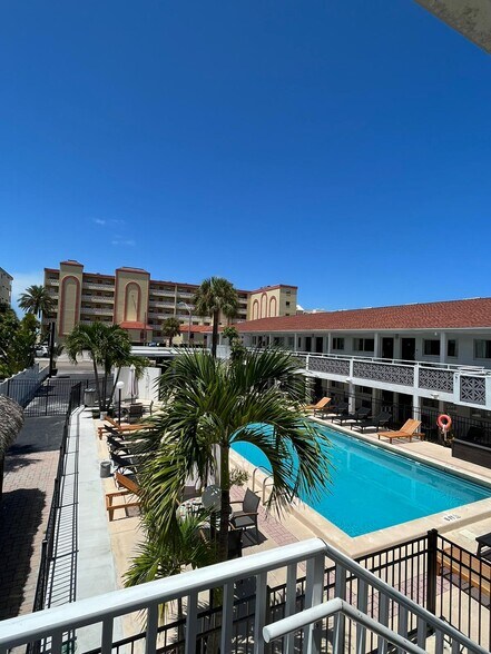 More Photos Of 14711 Gulf Blvd, Madeira Beach Hotel For Sale