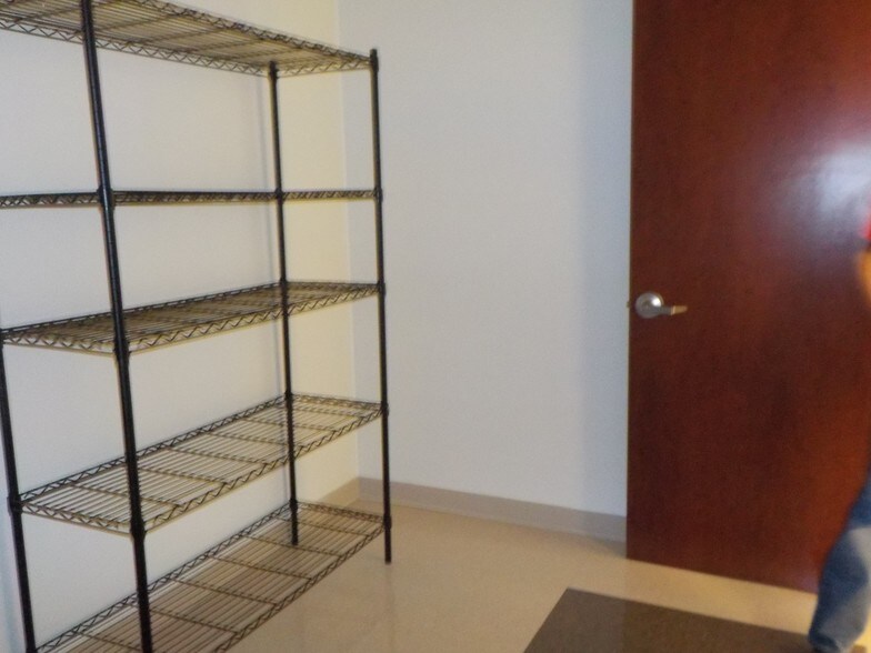 More Photos Of 5700 N Exp 77/83, Brownsville Medical For Lease