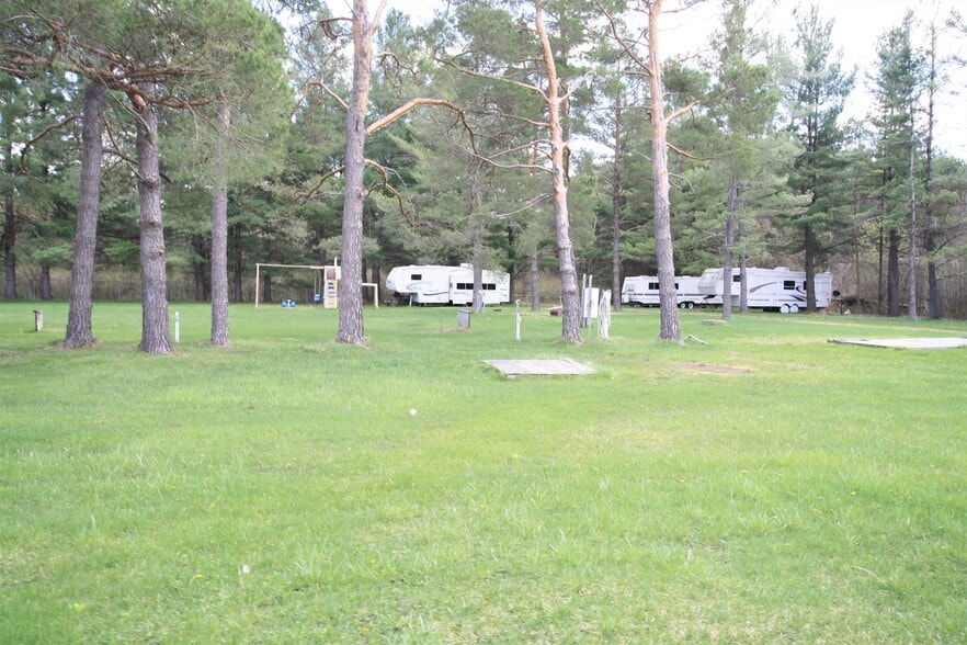 More Photos Of 5106 S Dundas Rd, Beaverton Trailer Camper Park For Sale