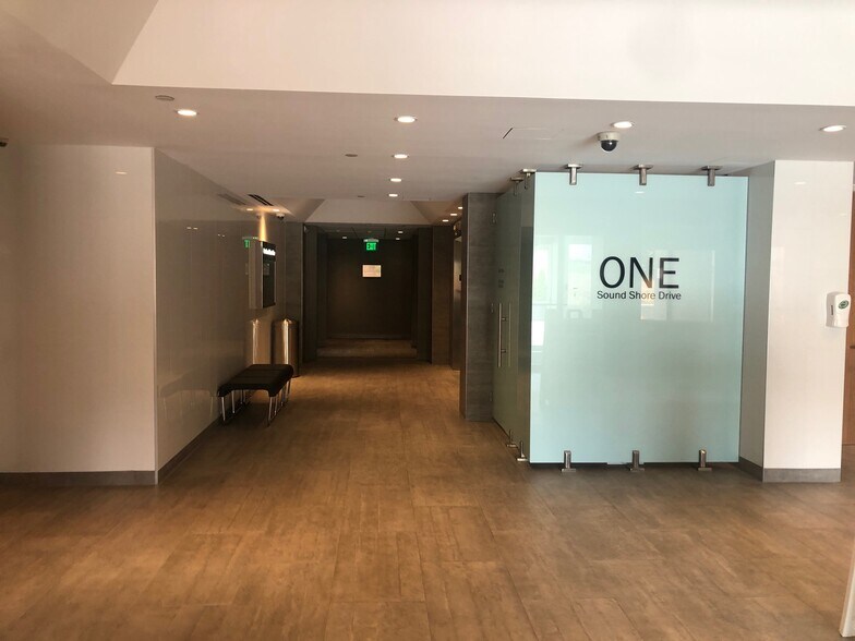 More Photos Of 1 Sound Shore Dr, Greenwich Office For Lease