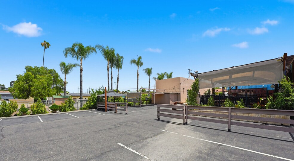 More Photos Of , Vista General Retail For Sale