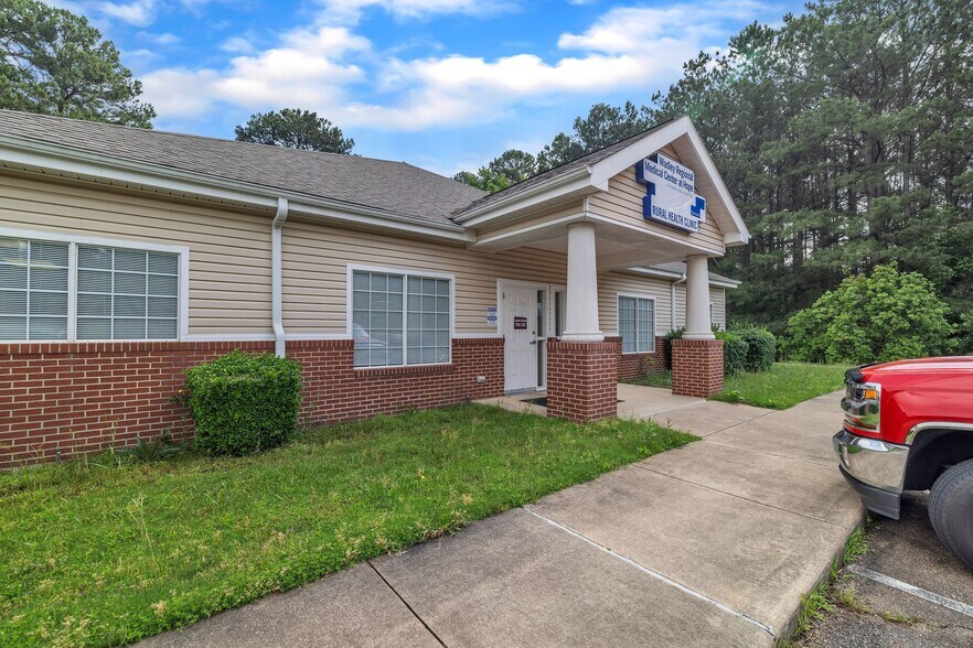 More Photos Of 302 Bill Clinton Dr, Hope Office For Sale
