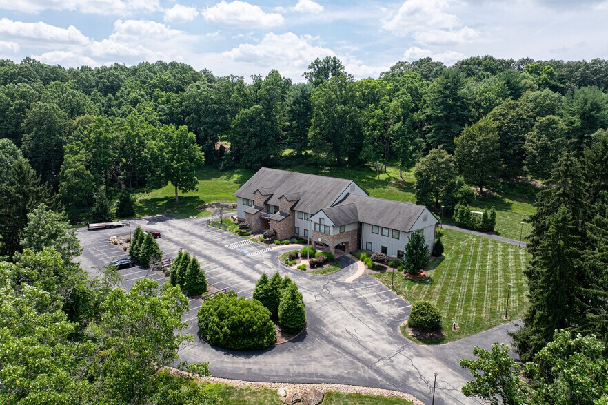 More Photos Of 220 Megawatt Ln, Greensburg Office For Sale