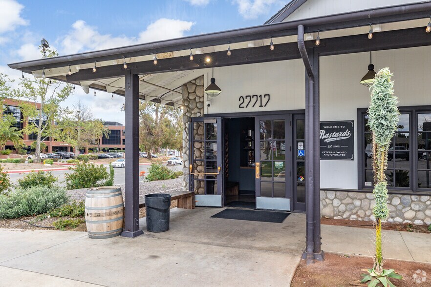 More Photos Of 27715 Jefferson Ave, Temecula Unknown For Lease