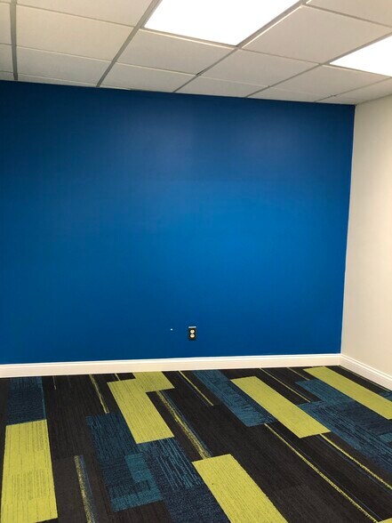 More Photos Of 959 2nd St, Columbus Storefront Retail Office For Lease