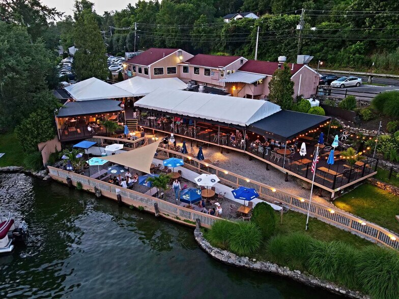 More Photos Of , Brookfield Unknown For Sale