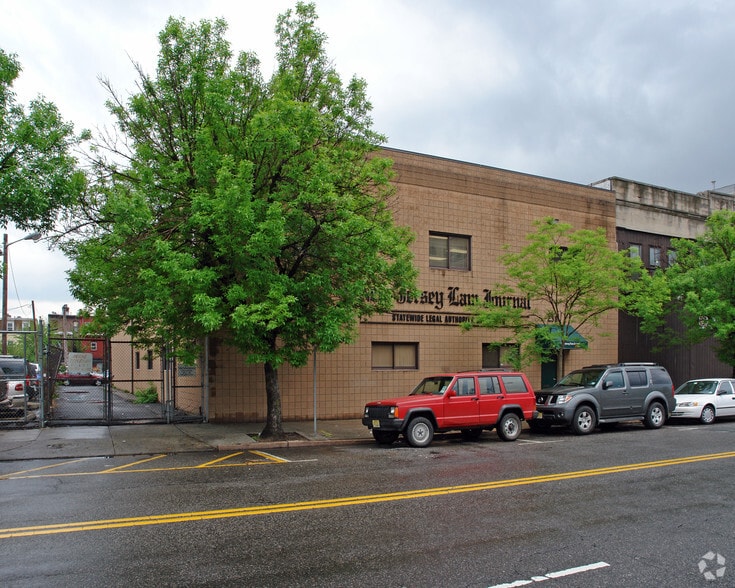 More Photos Of 238 Mulberry St, Newark Office For Lease