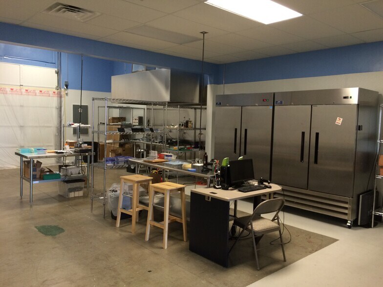 More Photos Of 5475 Peoria St, Denver Light Manufacturing For Sale