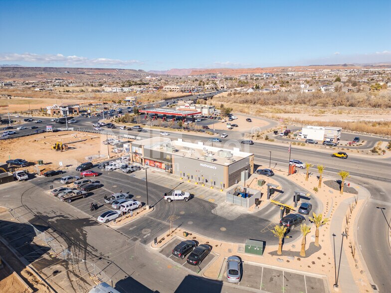 More Photos Of 1450 S River Rd, St George Restaurant For Sale