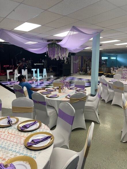 More Photos Of 1718 Lafayette Rd, Indianapolis Flex For Sale