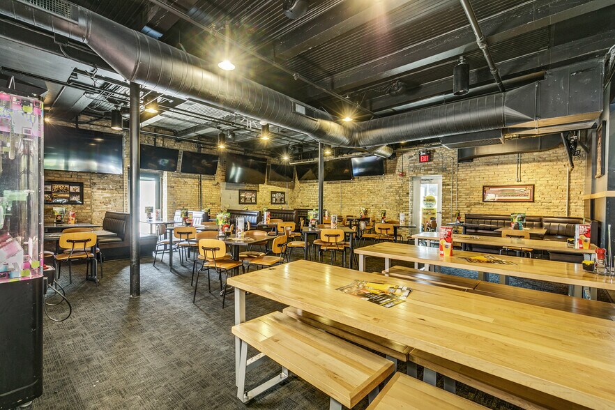 More Photos Of 2001 University Ave SE, Minneapolis General Retail For Sale