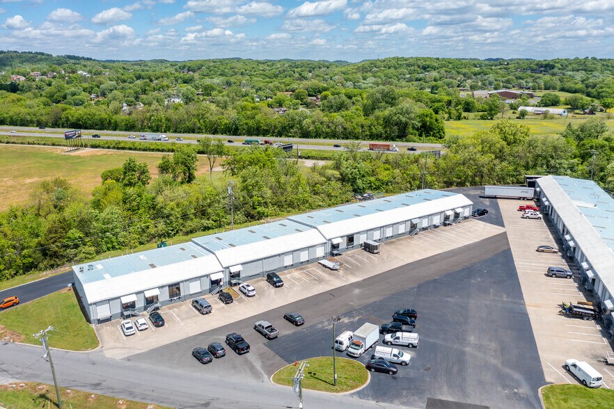 More Photos Of 401-413 Old Stone Bridge Pike, Goodlettsville Unknown For Lease